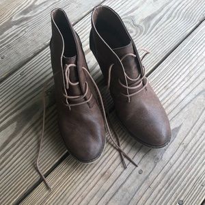 Brown Mia laced heel booties
